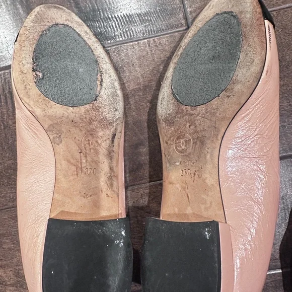 Chanel Women's Pink and Black Flats - Picture 4 of 11
